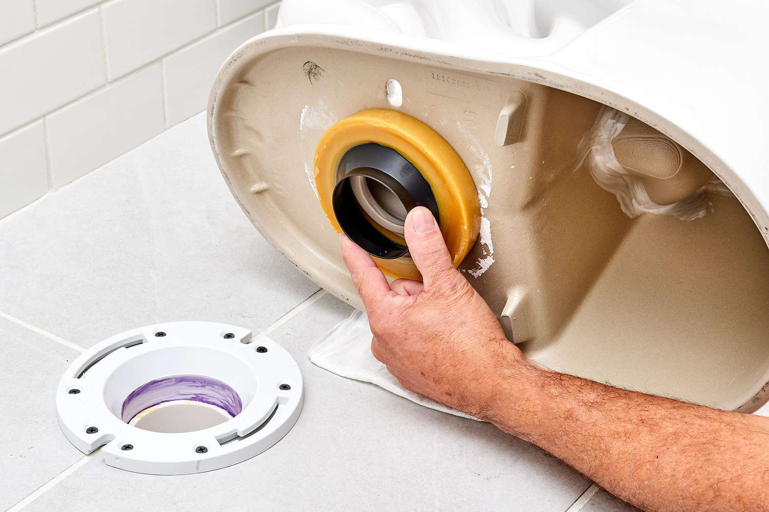 Toilet installation in Vista Ca